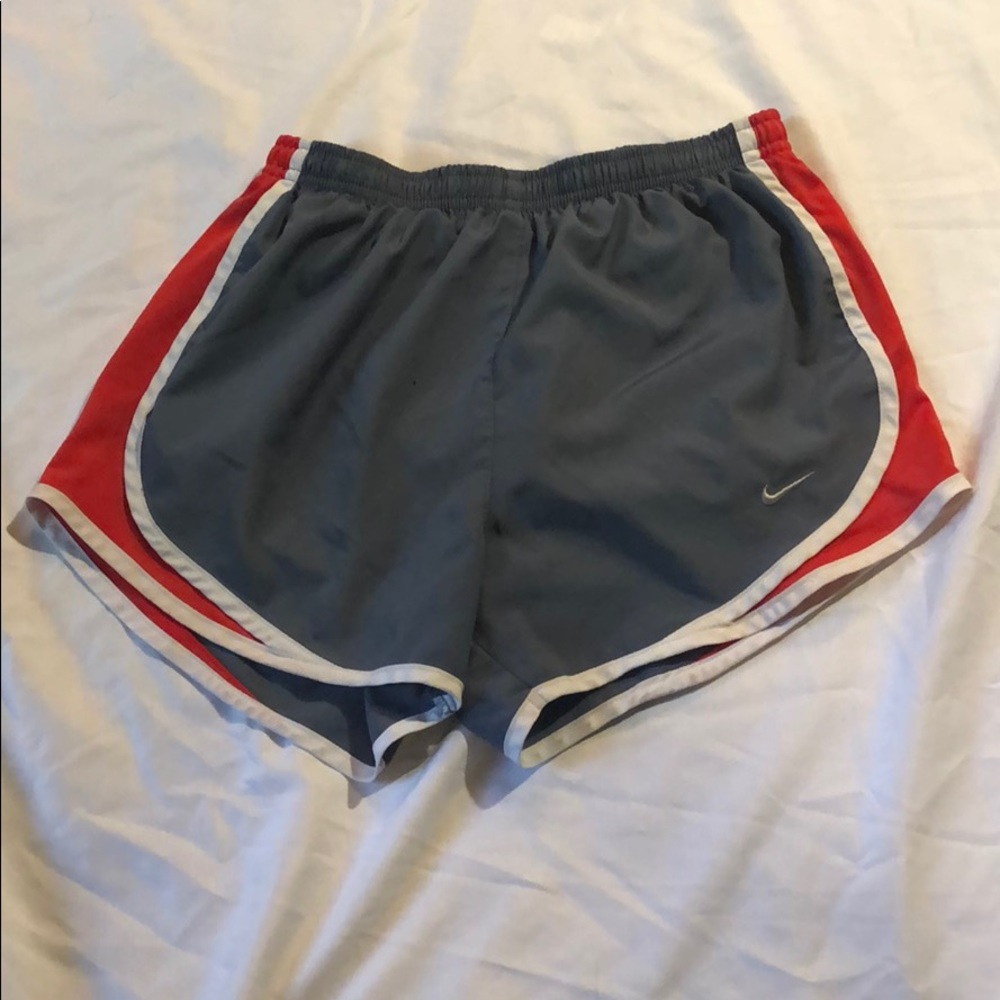 XSMALL Nike shorts